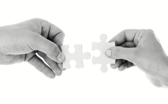 Mergers and Acquisitions in Manufacturing: Insights and 2021 Outlook image Article Image